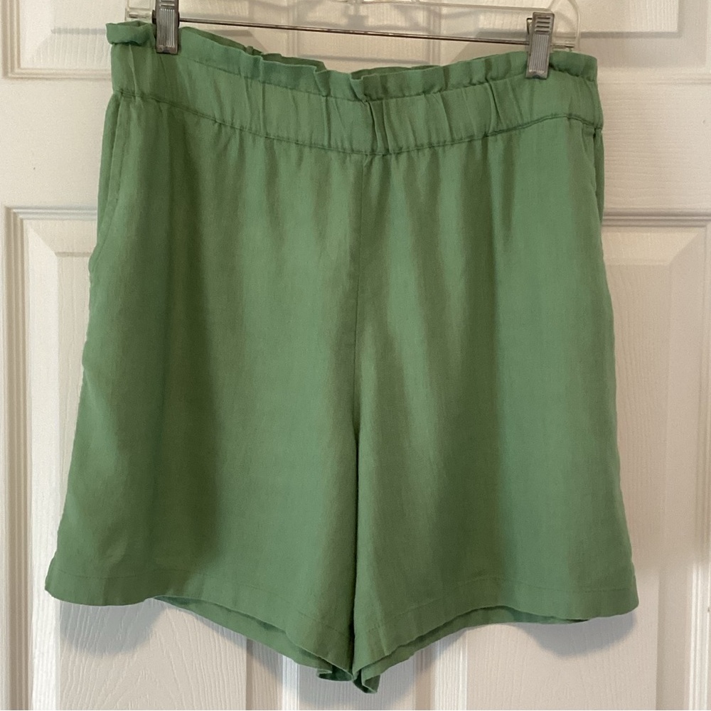 GUC Jason Wu Women’s Spring Green Shorts Size Small